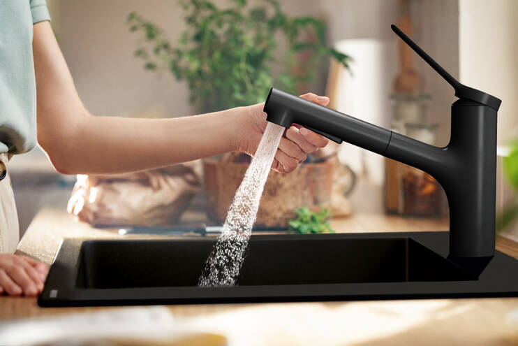 Close-up: ééngreeps keukenmengkraan 150 uittrekbare vuistdouche 2jet sBox lite 3