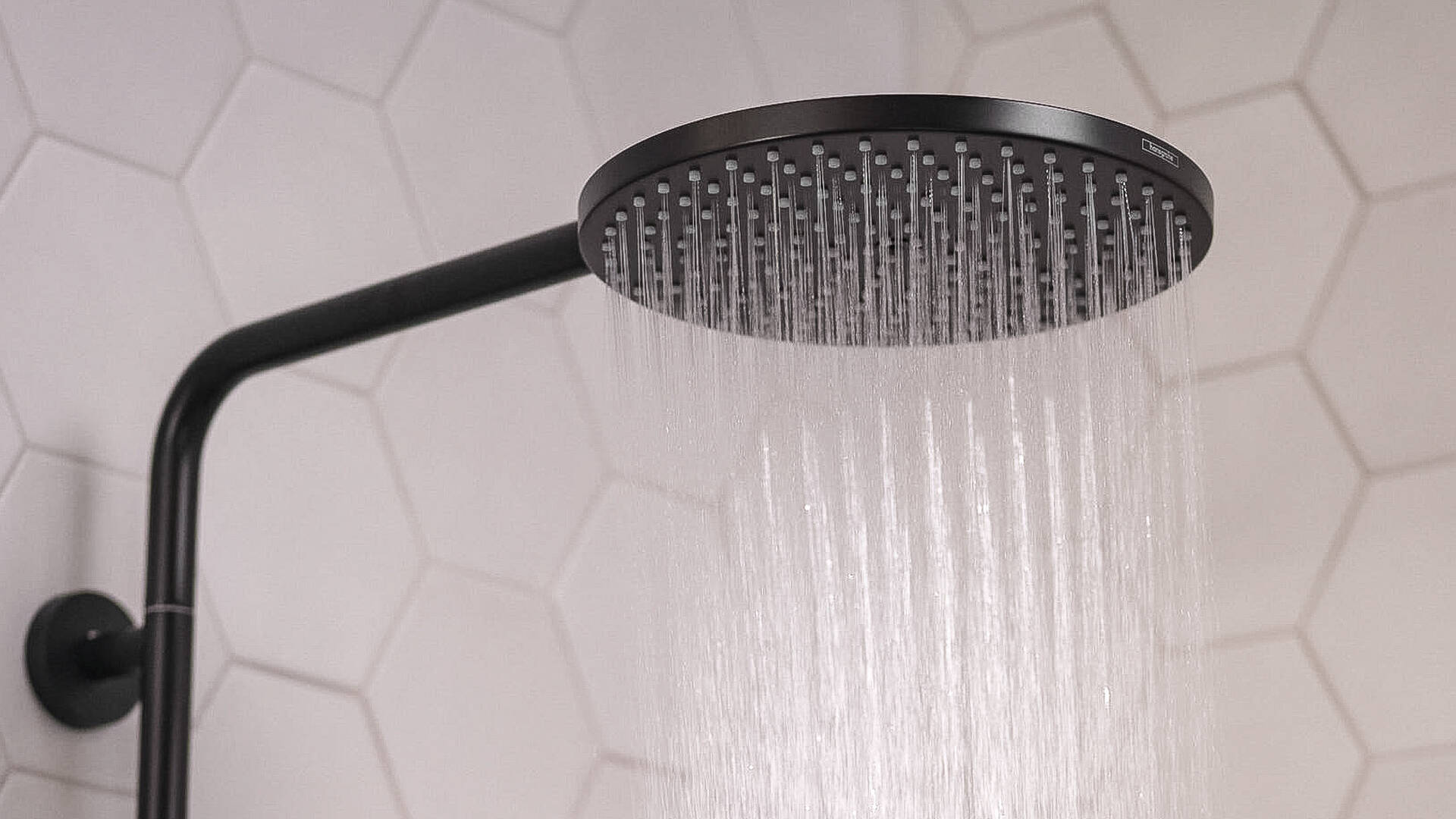 Close-up: Showerpipe 240 1jet PowderRain met thermostaat 6