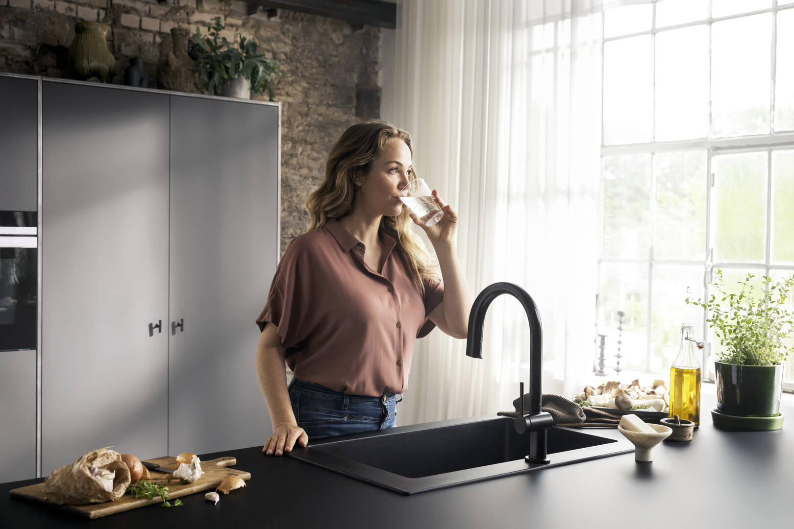 Close-up: FilterSystem 210  pull-out spout