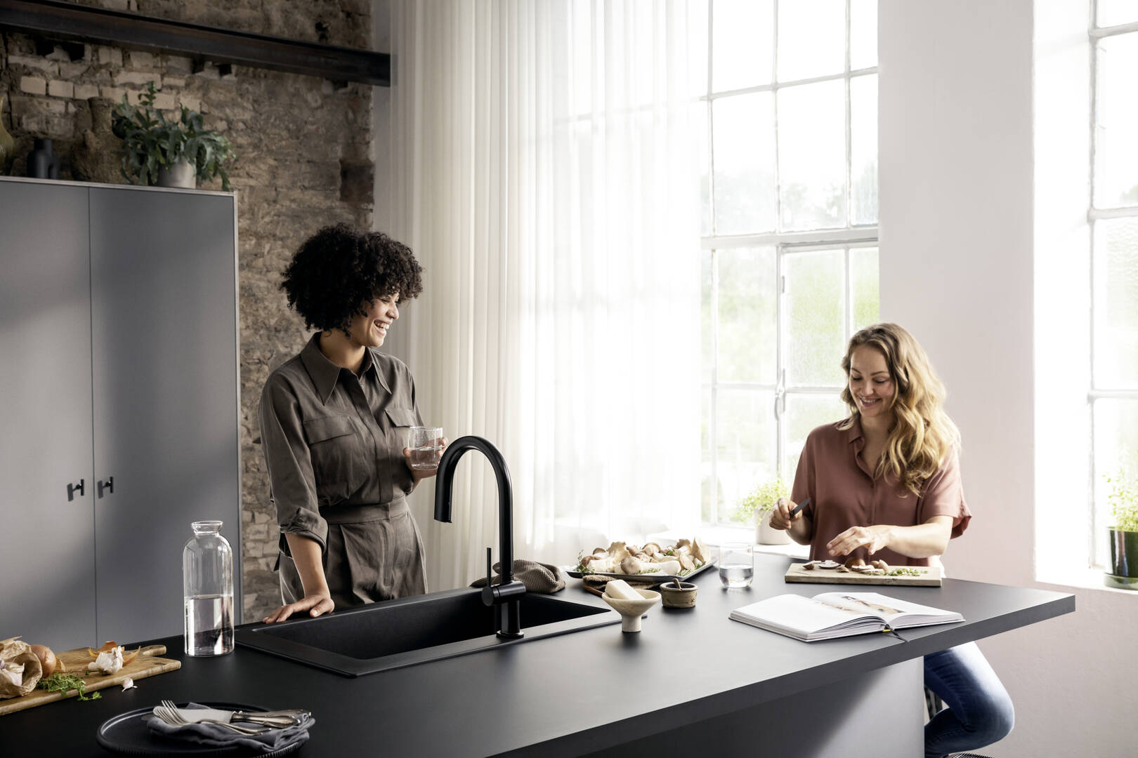 Close-up: FilterSystem 210  pull-out spout