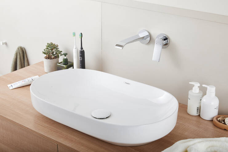 Close-up: Single lever basin mixer for concealed installation wall-mounted with spout 19 2 cm
