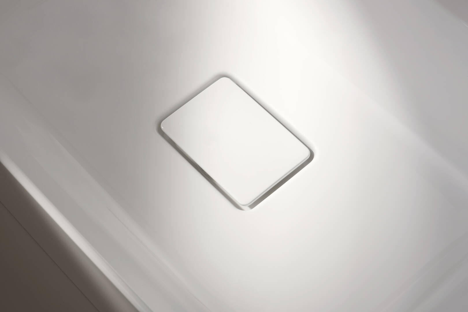 Close-Up: Waschtisch 600/480 ohne Hahnloch und Überlauf  SmartClean