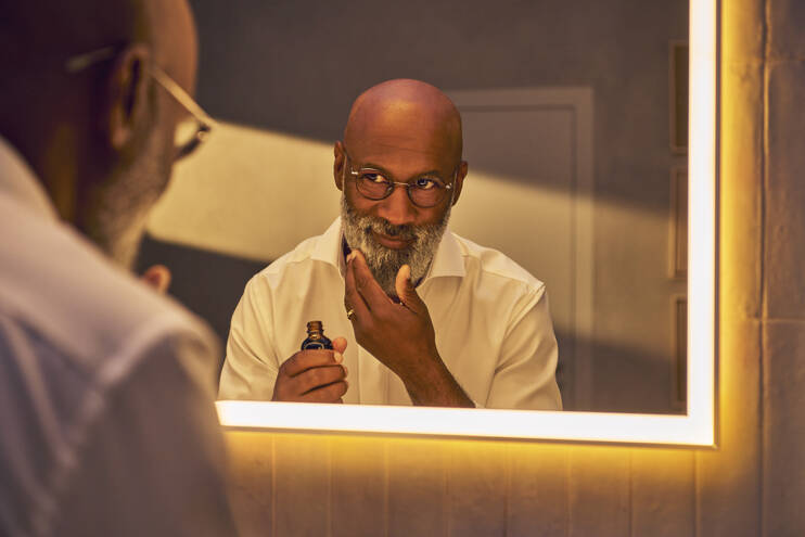 Close-Up: Spiegel mit LED-Beleuchtung 1600/50 kapazitiver Berührungssensor 2