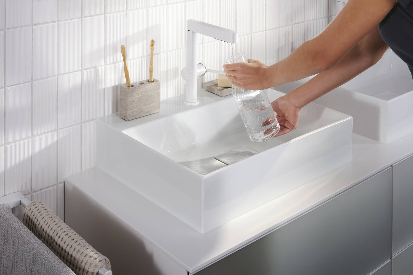 Hansgrohe Lavabos Xevolos E Lavabo à Poser 600480 Sans Trou Pour Robinet Et Trop Plein 4175