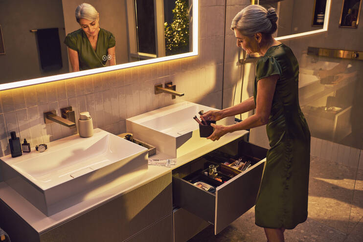 Close-Up: Spiegel mit LED-Beleuchtung 1600/50 kapazitiver Berührungssensor 14