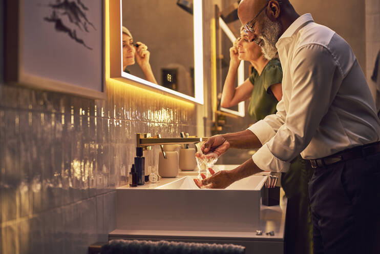 Close-Up: Spiegel mit LED-Beleuchtung 1600/50 kapazitiver Berührungssensor 13