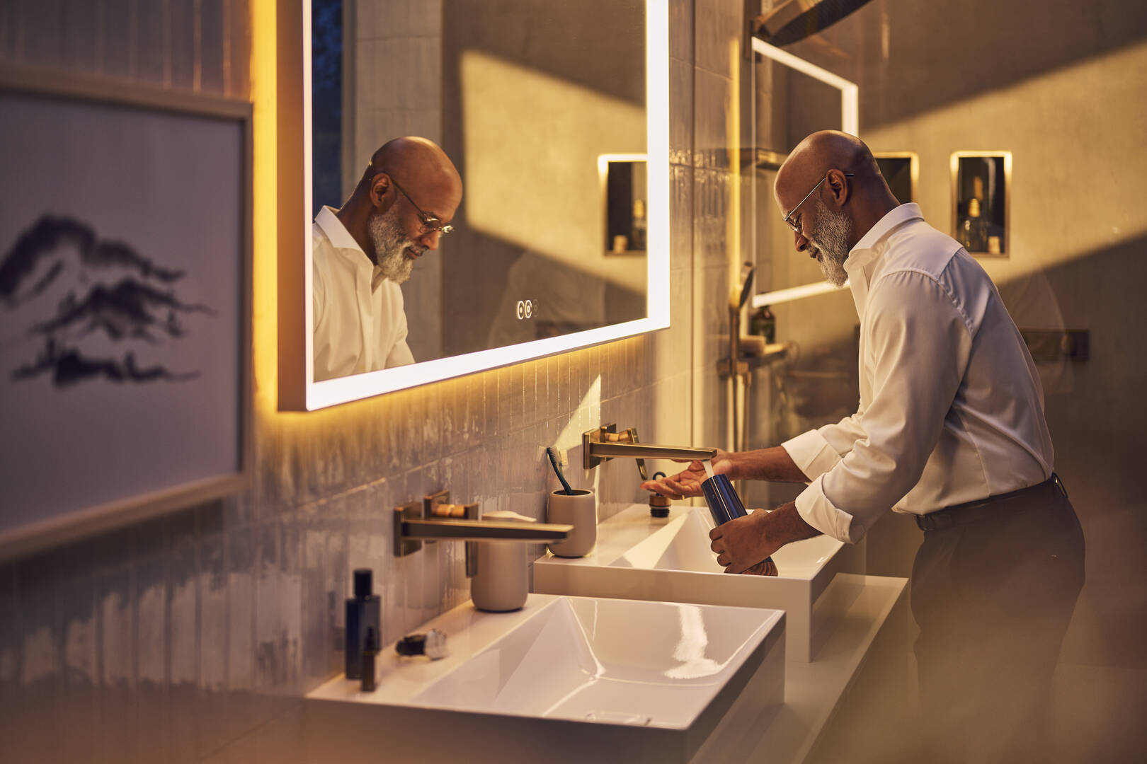 Close-Up: Spiegel mit LED-Beleuchtung 1600/50 kapazitiver Berührungssensor 12