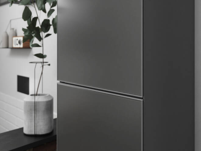 Primer plano: Columna alta gris pizarra mate 400/360  bisagra a la izquierda