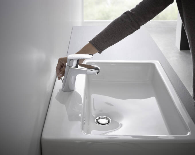 hansgrohe Washbasin mixers: Logis, Single lever basin mixer 70 with pop ...