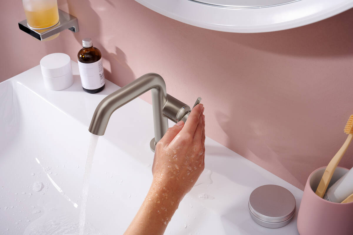 product.closeup.image.alt