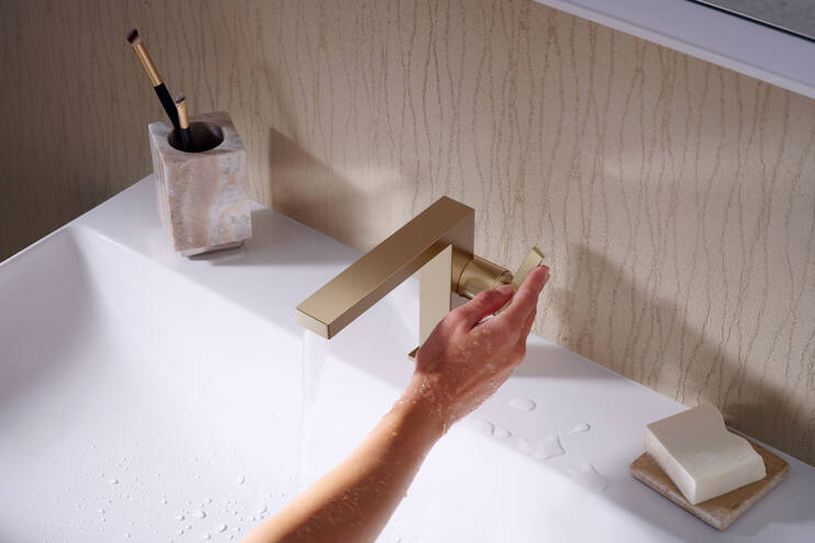 Close-Up: Waschtisch 800/480 mit Hahnloch ohne Überlauf  SmartClean