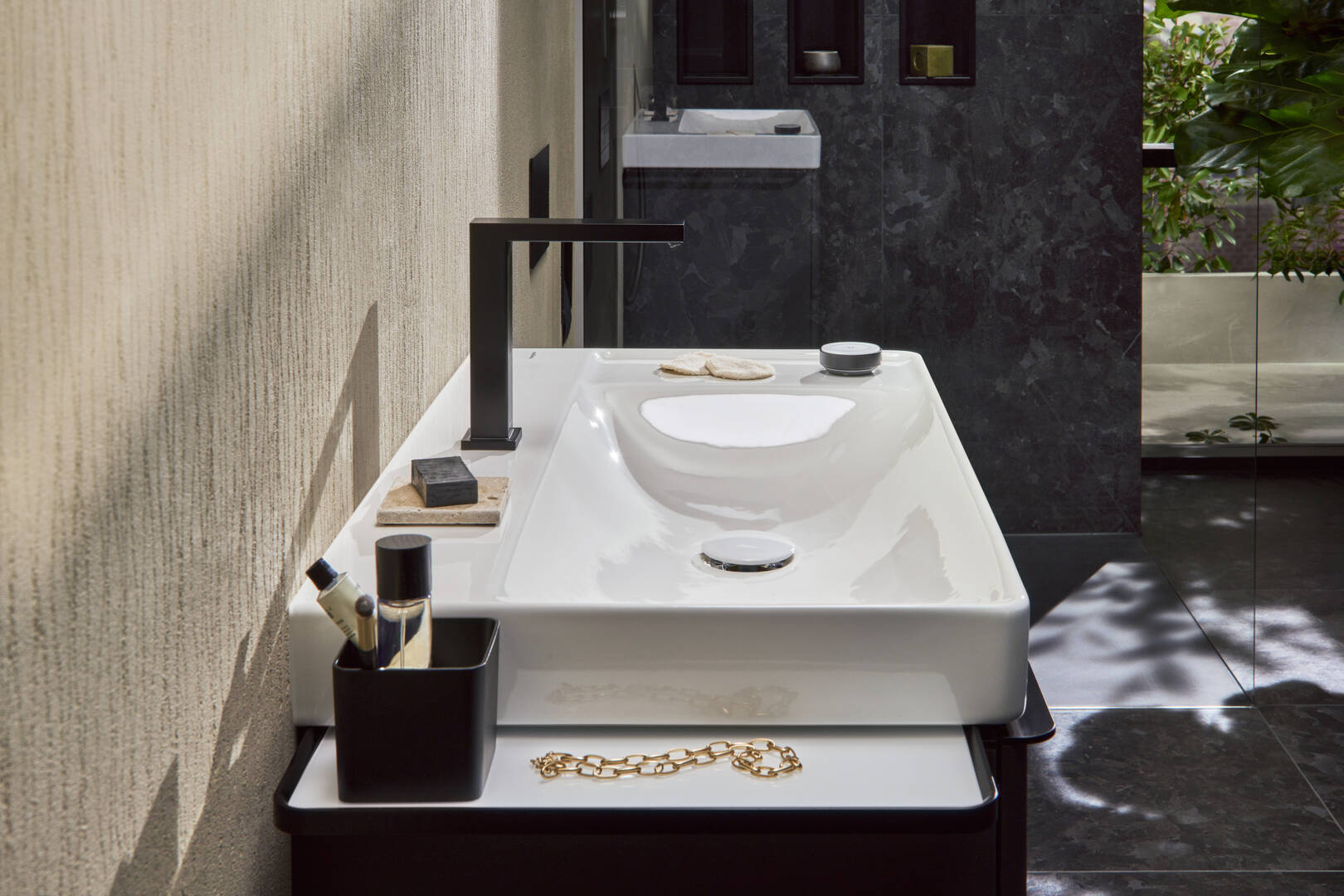 Detailní pohled: Umyvadlo s poličkou vpravo 800/480 se 2 otvory pro baterii bez přepadu  SmartClean