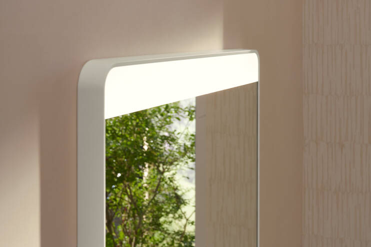 Close-up: Spiegel met horizontale LED-verlichting 600/30 IR-sensor 6