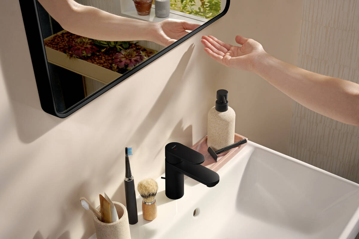 product.closeup.image.alt