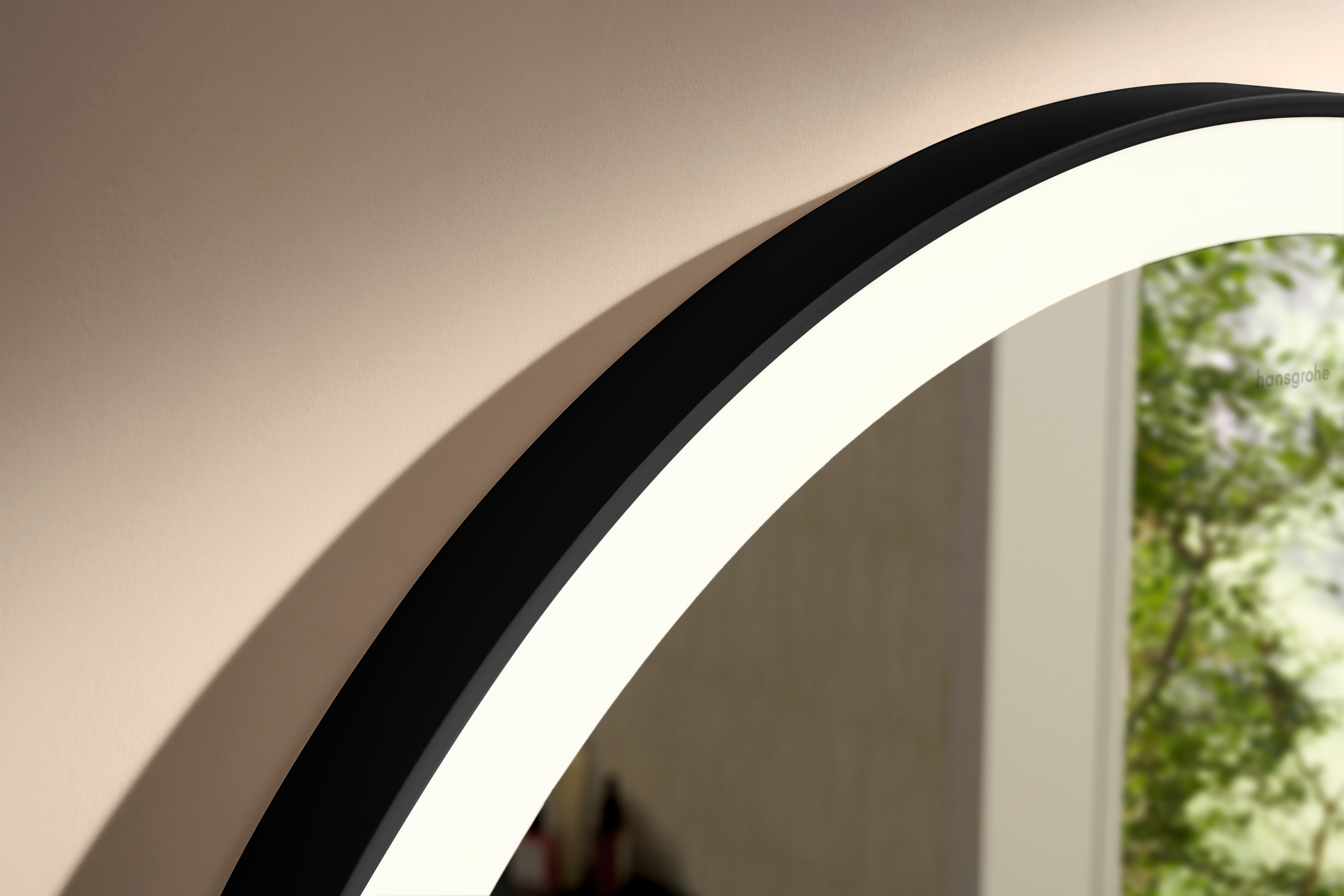 hansgrohe Accessories: Xarita Lite S, Mirror with circular LED 