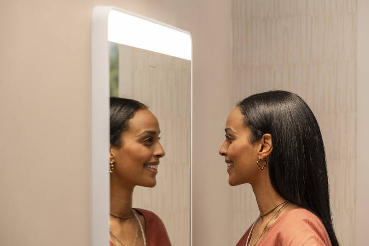 Close-up: Spiegel met horizontale LED-verlichting 600/30 IR-sensor 7