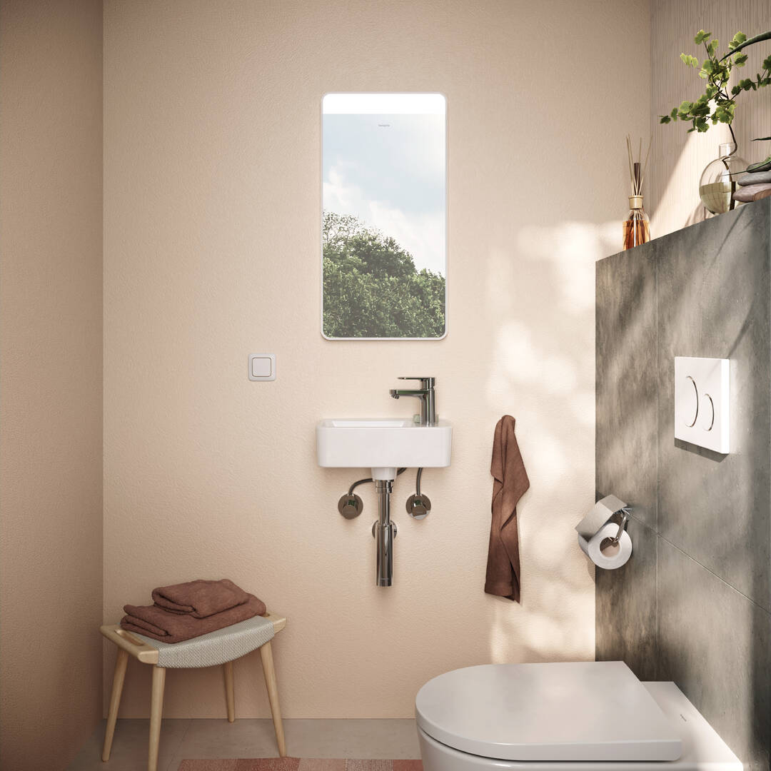 Close-up: Mirror with horizontal LED lights 360/30 for wall switch 3