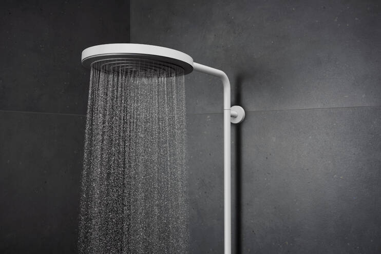 Close-up: Showerpipe 260 1jet with Ecostat Fine and hand shower 3jet 2