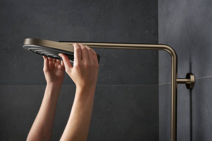 Close-up: Showerpipe 260 1jet EcoSmart med Ecostat Fine och handdusch 3jet 6