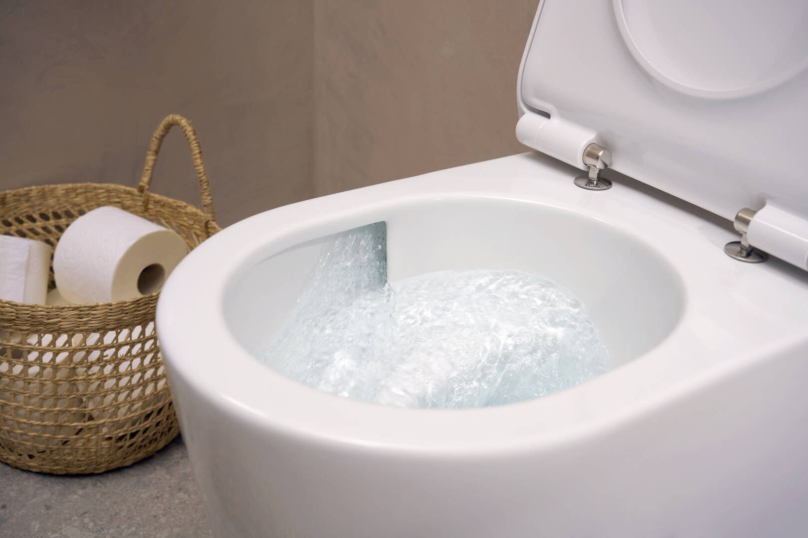 Közeli kép: Fali WC 540 perem nélküli AquaHelix Flush  SmartClean