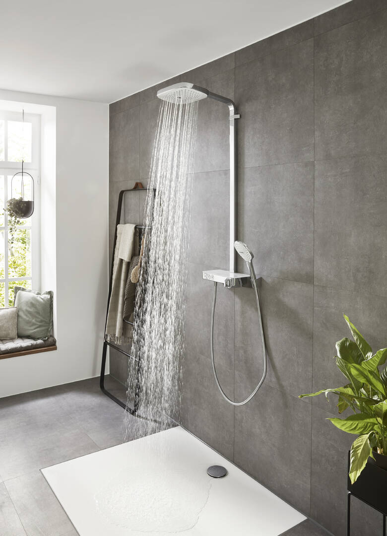 Close-up: Showerpipe 300 3jet with ShowerTablet Select 300 6