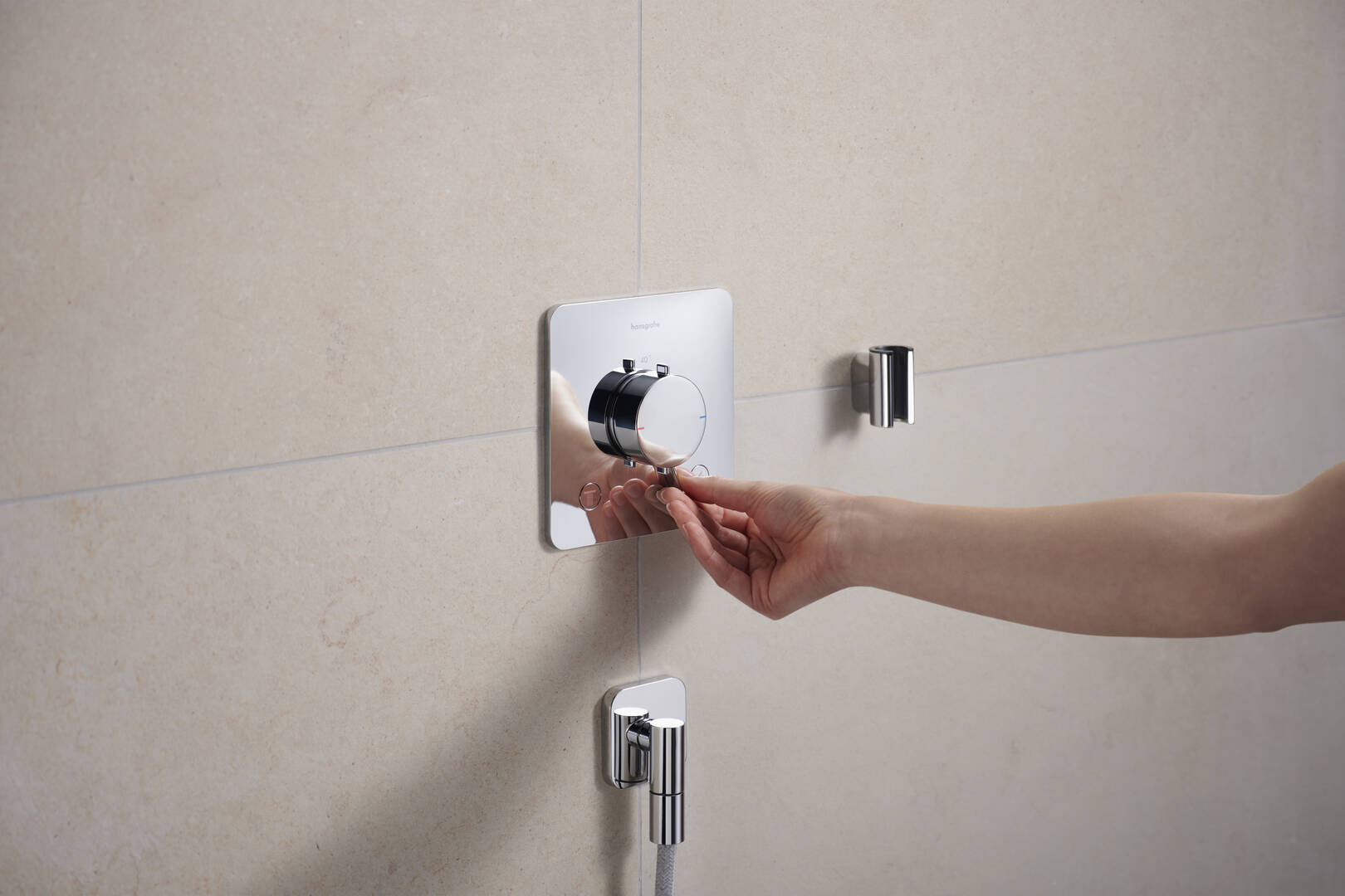 Close-up: Shower holder 6