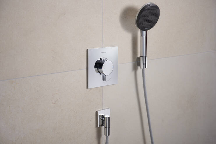 Close-up: Shower holder 34