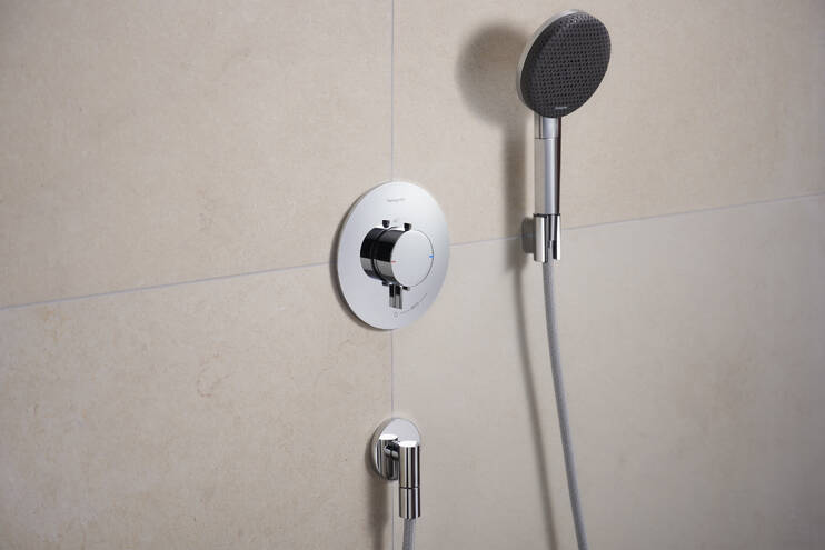 Close-up: Shower holder 16