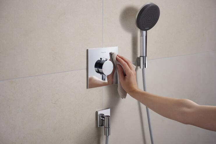 Close-up: Shower holder 19
