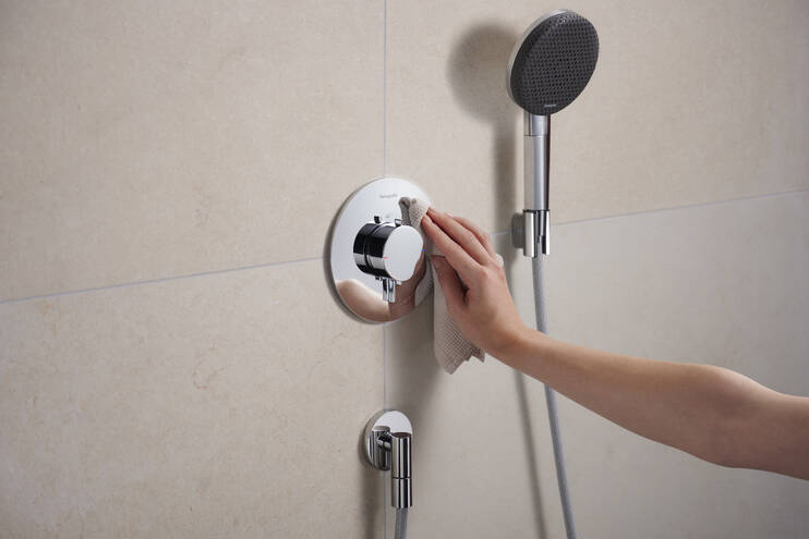 Close-up: Shower holder 21