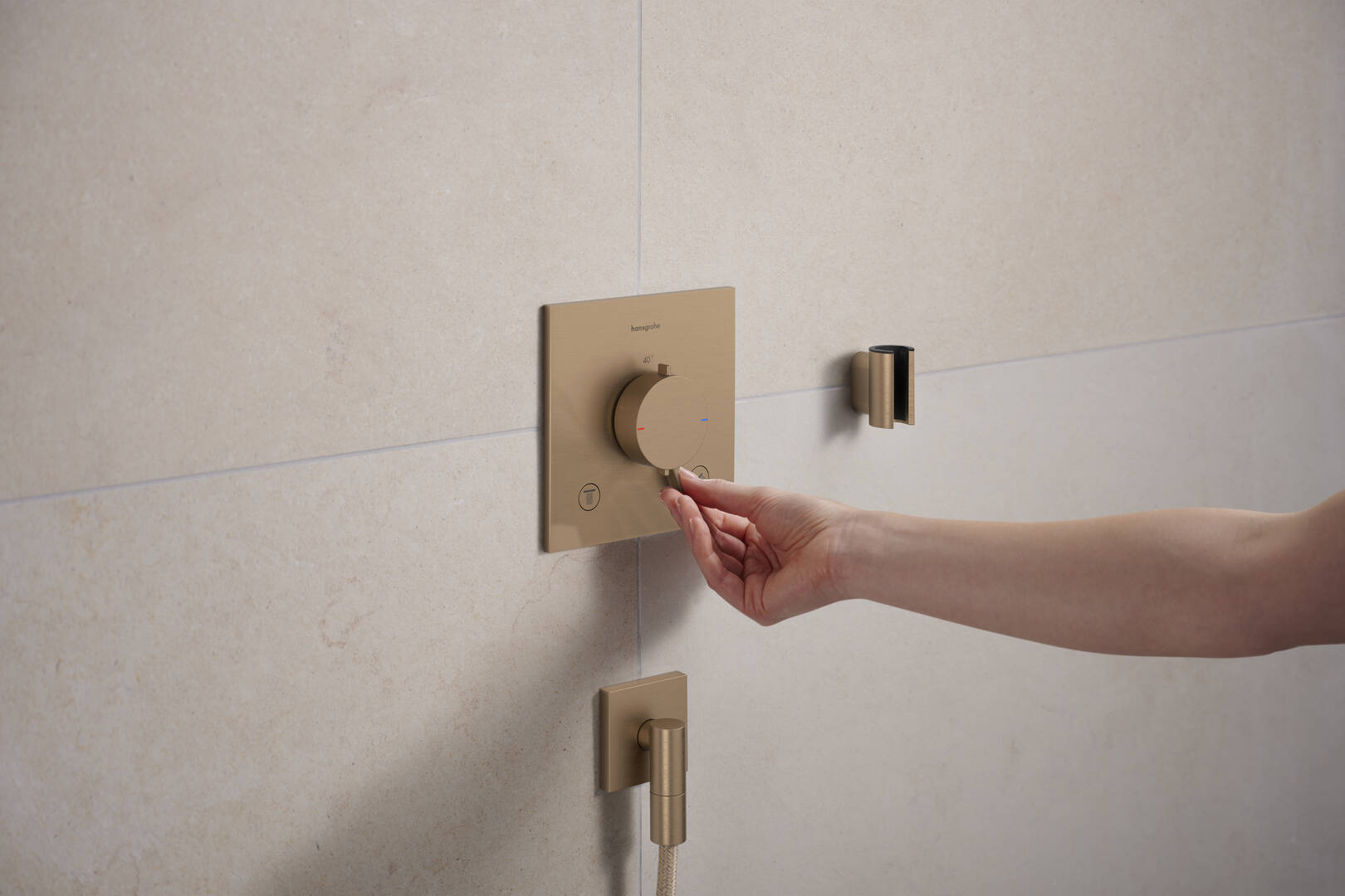 Close-up: Termostat för inbyggnad 2 funktioner 2