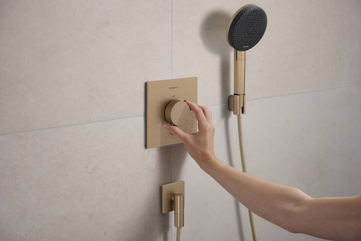 Close-up: Shower holder 12