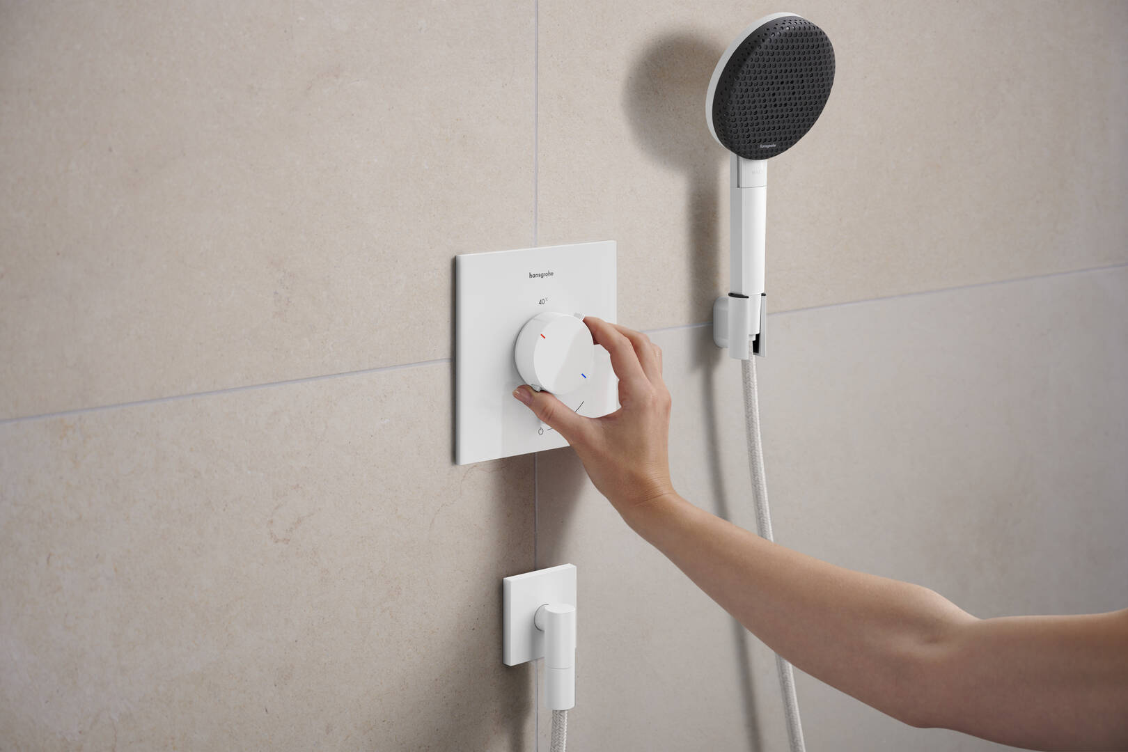 Close-up: Shower holder 15