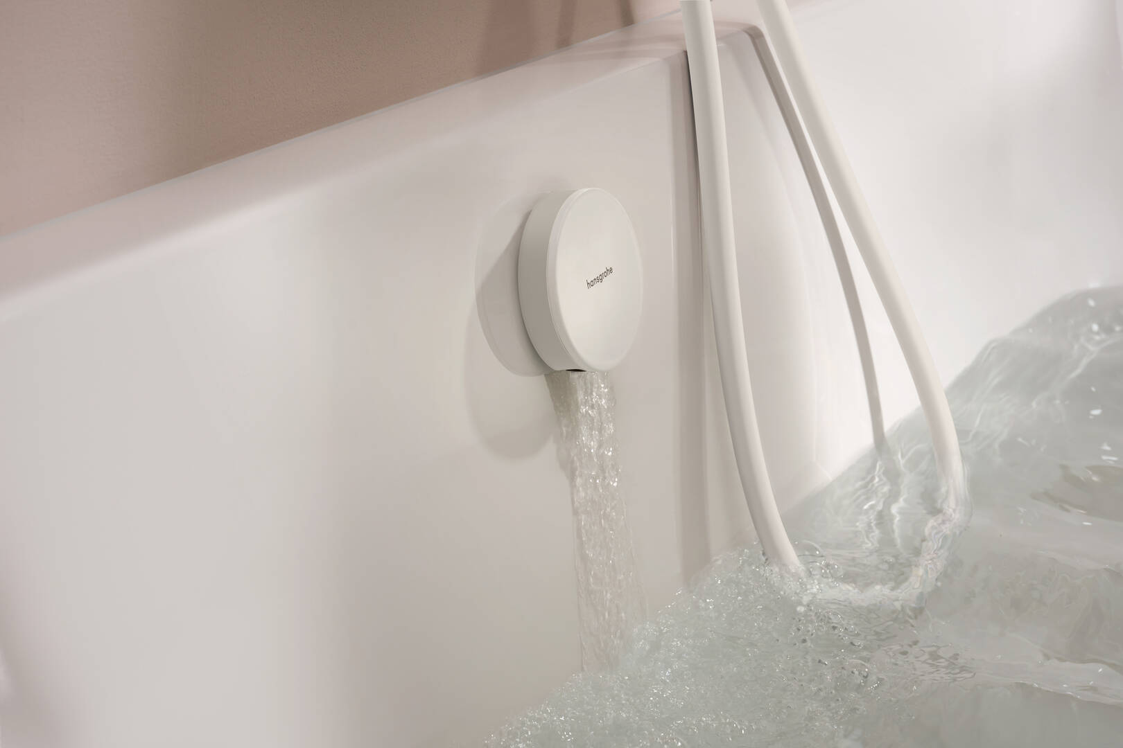 Close-up: Shower hose 125 cm 1