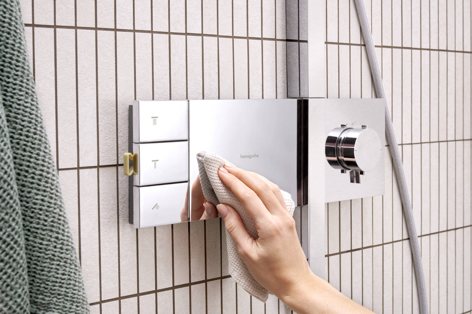 Detailní pohled: Showerpipe 300 2jet s termostatem  ShowerSelect Comfort