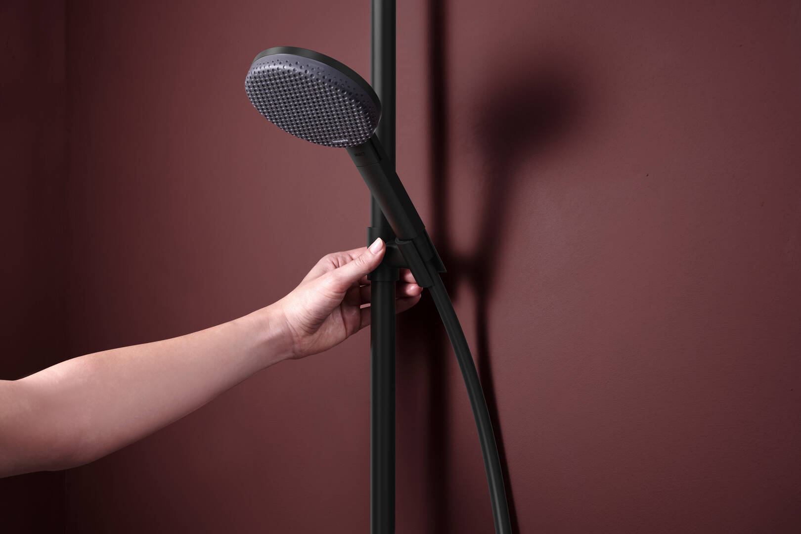 Close-up: Showerpipe 300 1jet EcoSmart+ with Ecostat Element 2