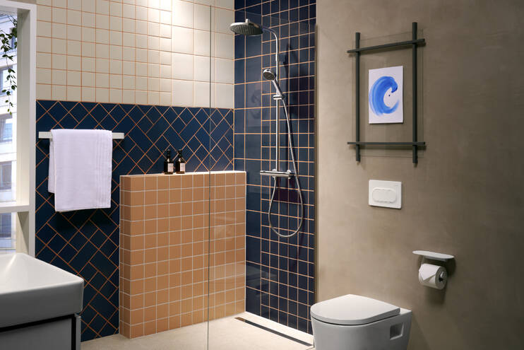 Close-up: Showerpipe 240 1jet EcoSmart mit Ecostat Fine Varia 7