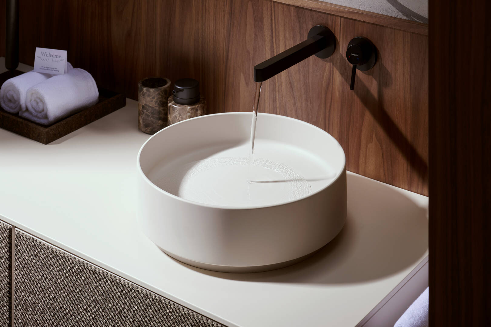 Close-Up: Einhebel-Waschtischmischer Unterputz für Wandmontage mit Auslauf 22 8 cm