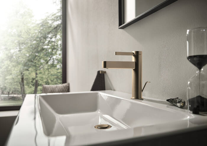 Primer plano: Monomando para lavabo 110 CoolStart con vaciador automático 1