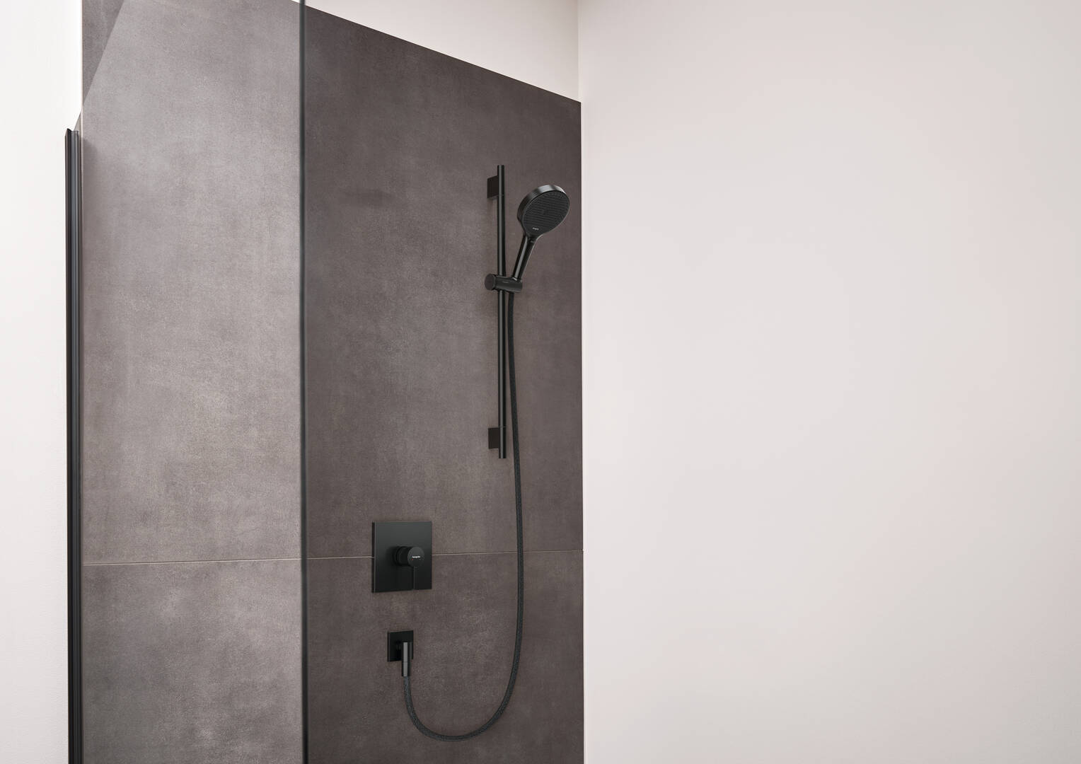 Detailní pohled: Sprchová sada 130 3jet se sprchovou tyčí S Puro 65 cm  jezdec s tlačítkem Push a textilní sprchová hadice Designflex 160 cm