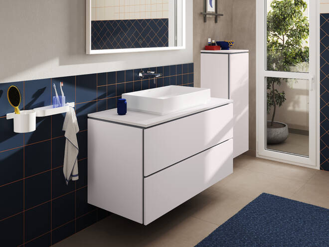 Close-up: Single lever basin mixer for concealed installation wall-mounted with spout 20 cm without waste set 23