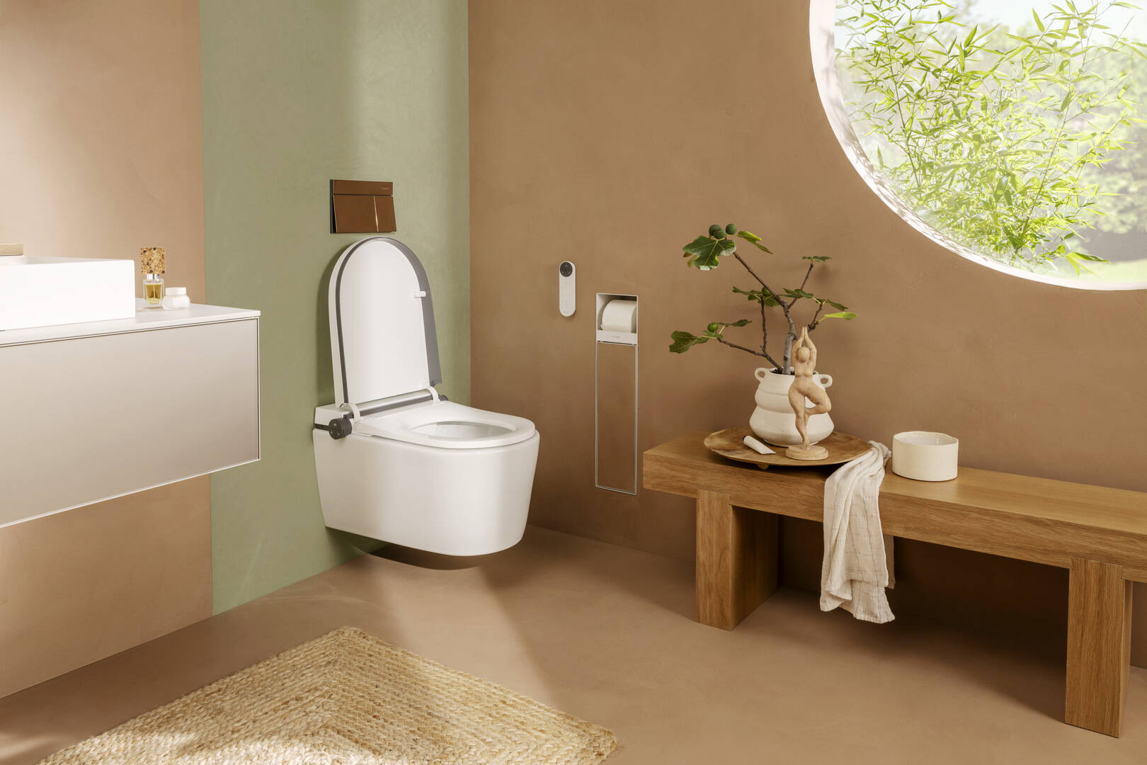 Close-up: Ingebouwde WC-borstelhouder met WC-papierhouder en betegelbare deur 29