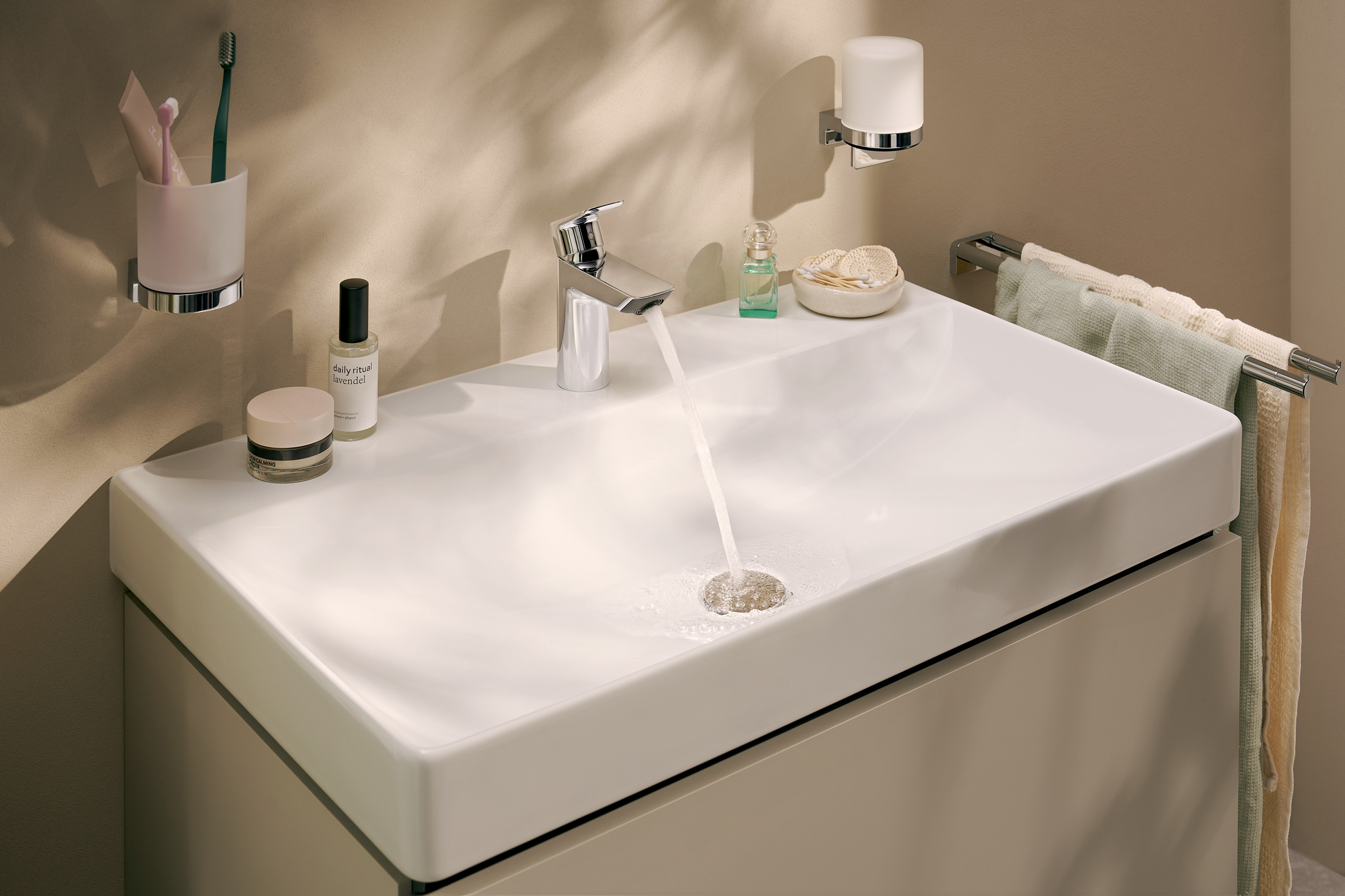 product.closeup.image.alt