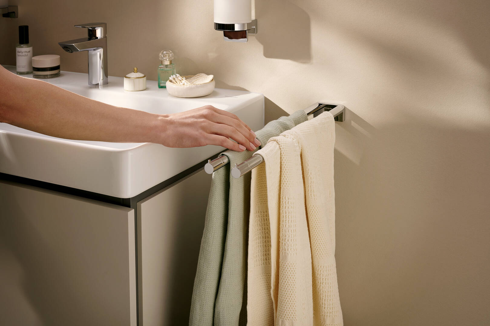 Close-up: Håndklædeholder 1