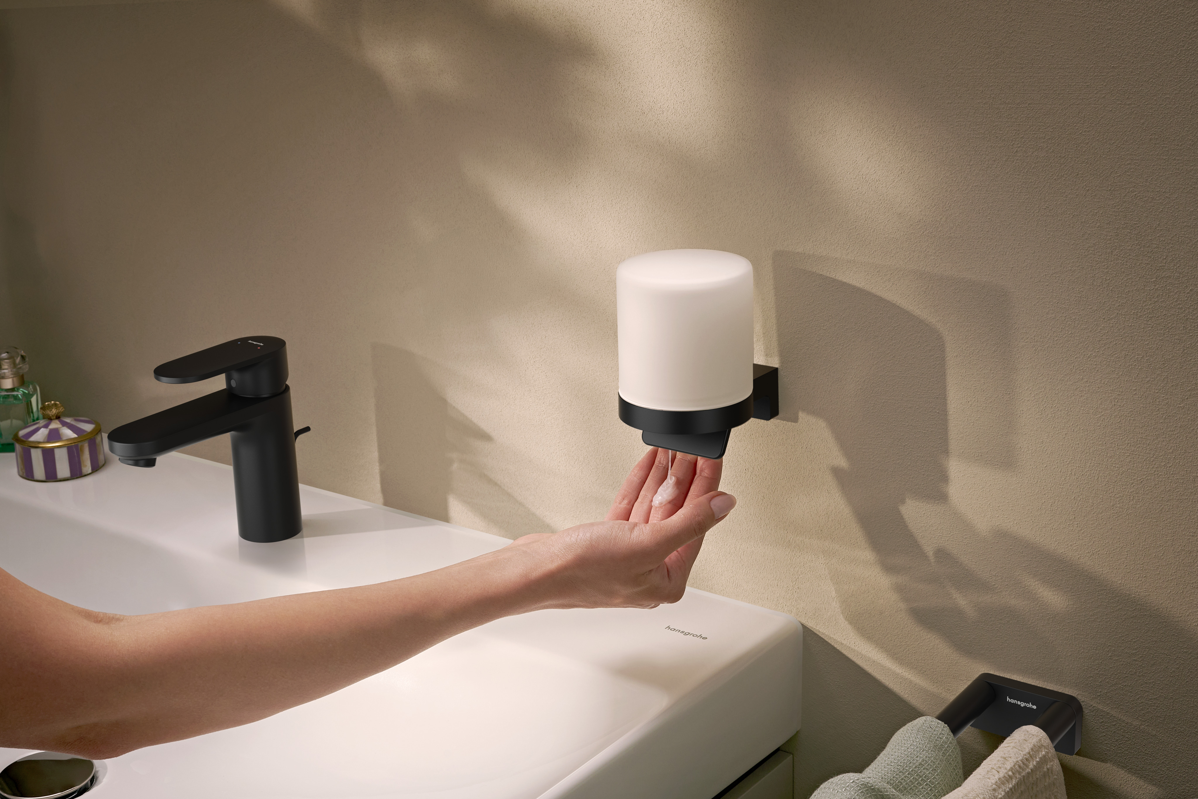 product.closeup.image.alt