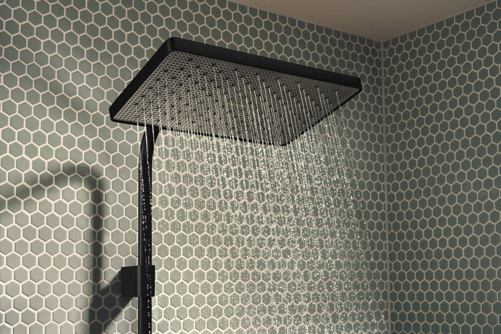 Primo piano: Showerpipe 290/180 1jet EcoSmart con ShowerTablet Select 360 Varia 10