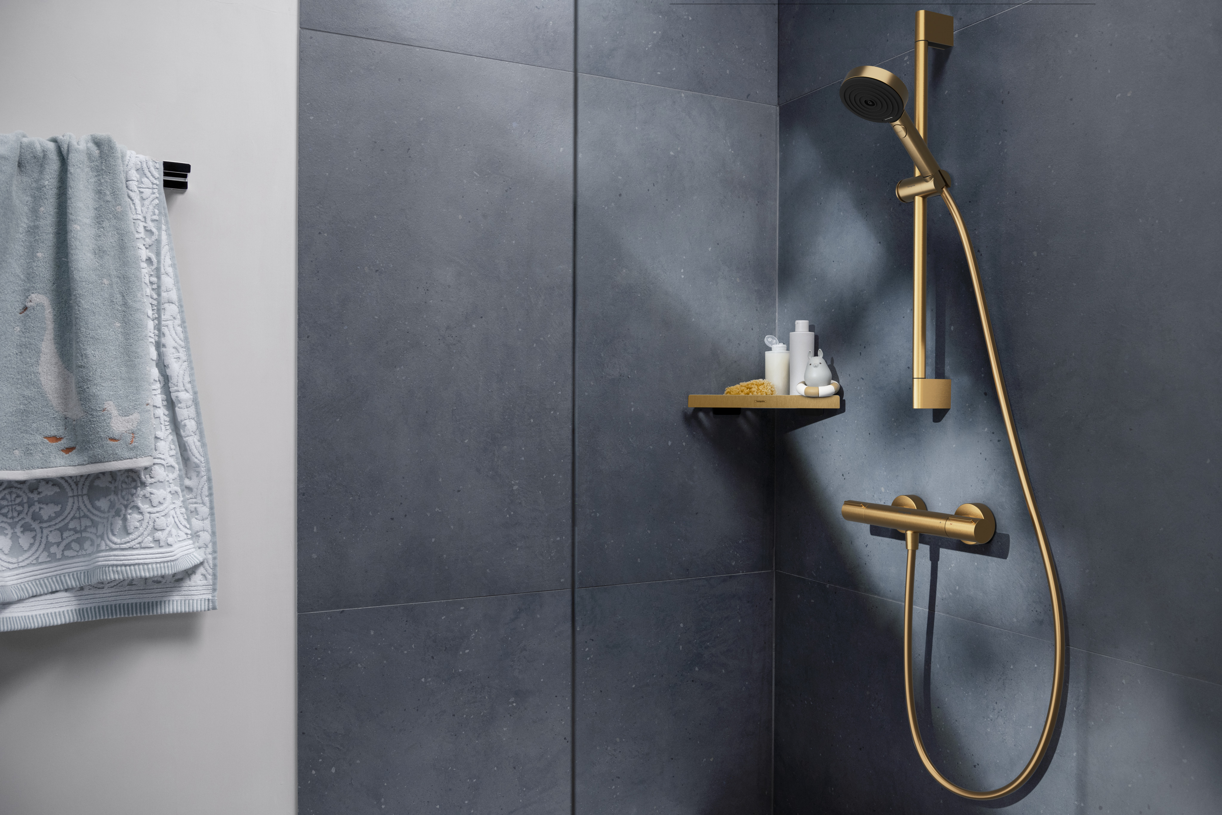 Close-up: Bruserstang Pulsify S 65 cm med Push bruserholder og bruserslange 2