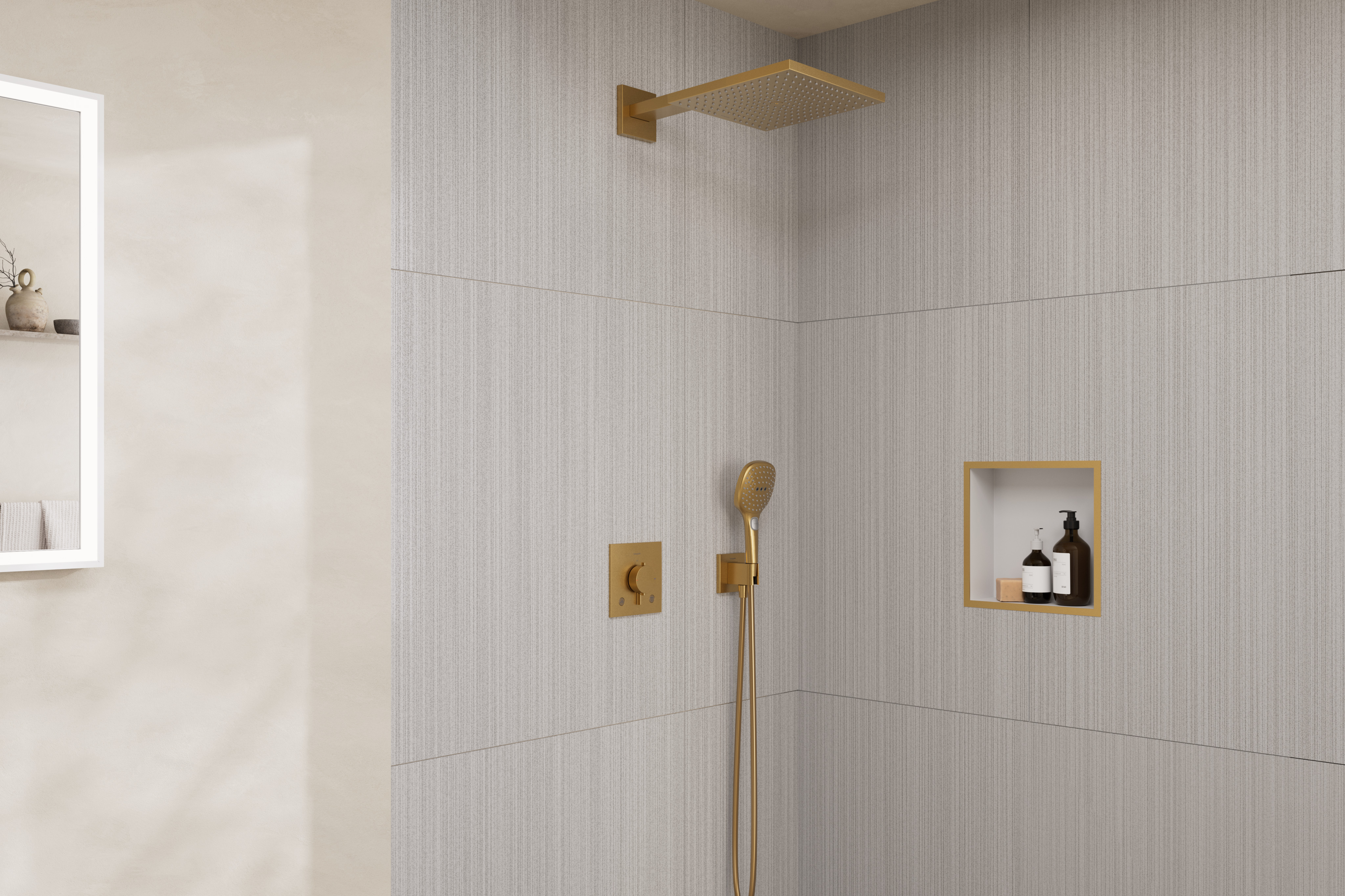 Close-up: Design ShowerSet 300 1jet with Ecostat Comfort E and basic set iBox universal 2 1