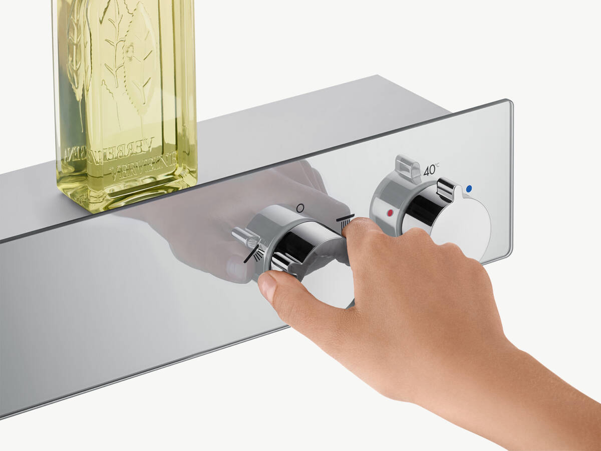 Close-up: Thermostat 600 universal for exposed installation for 2 functions 2