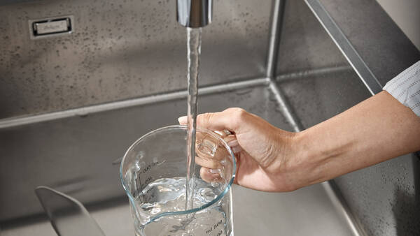 hansgrohe Kuhinjske miješalice: Talis M54, Jednoručna kuhinjska ...